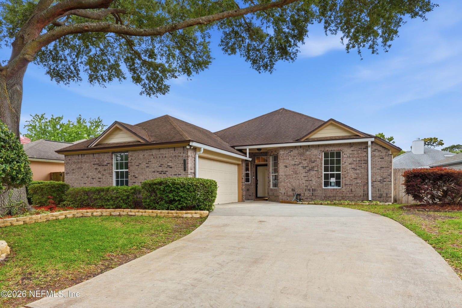 2192 THE WOODS Drive E, Jacksonville, FL 32246