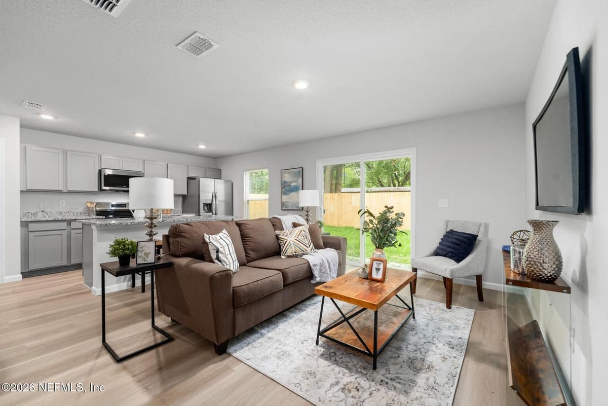 5327 SHANNON Avenue, Jacksonville, FL 32254 3