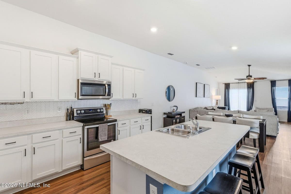 10026 SITTING FOX Drive, Jacksonville, FL 32222 2