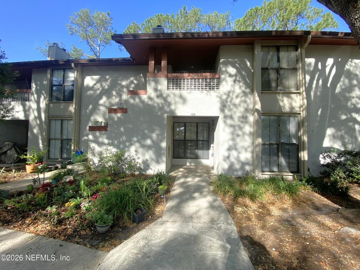 605 CLUBHOUSE Court, Jacksonville, FL 32256 2