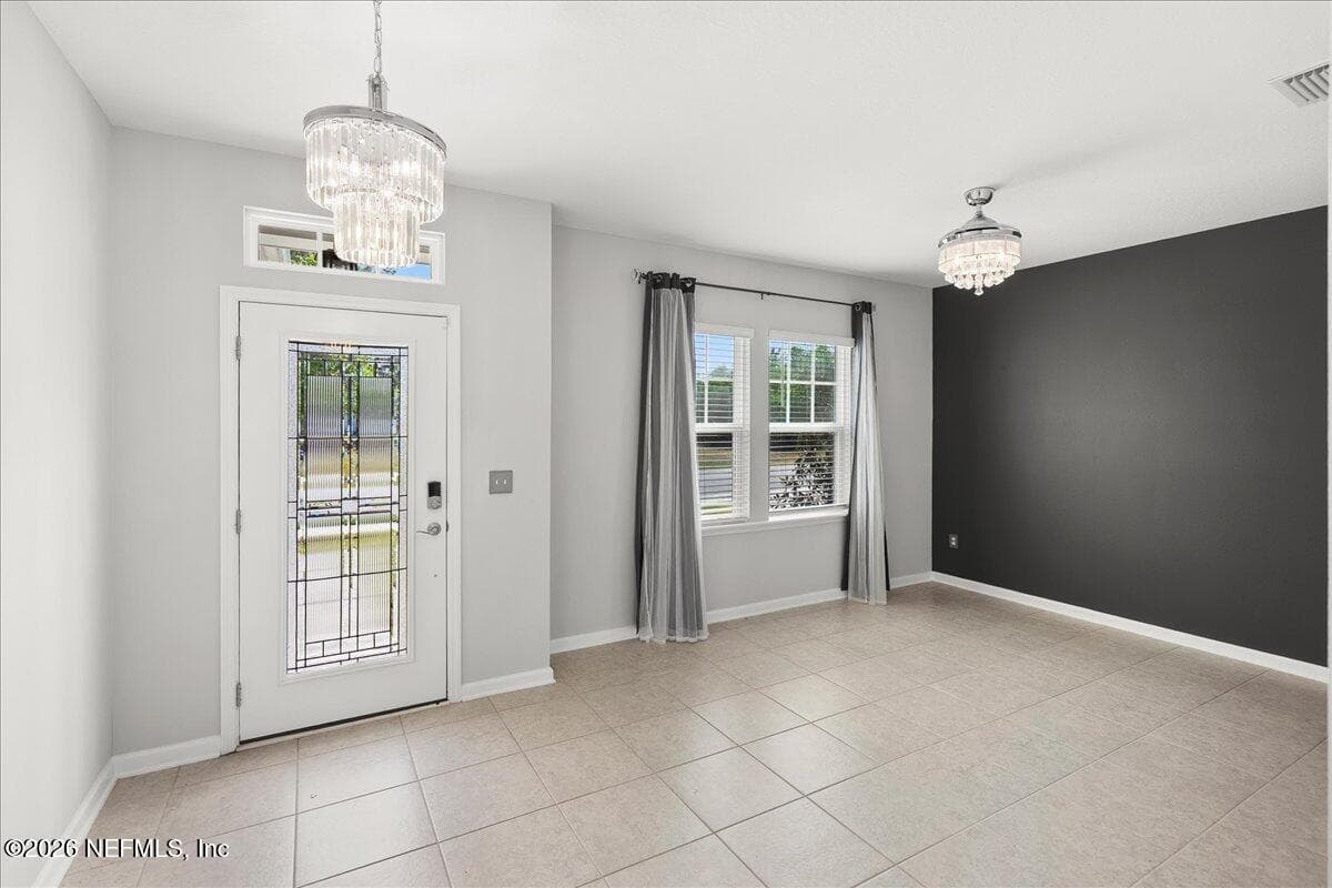 5645 HAMPTON CREEK Road, Jacksonville, FL 32218 3