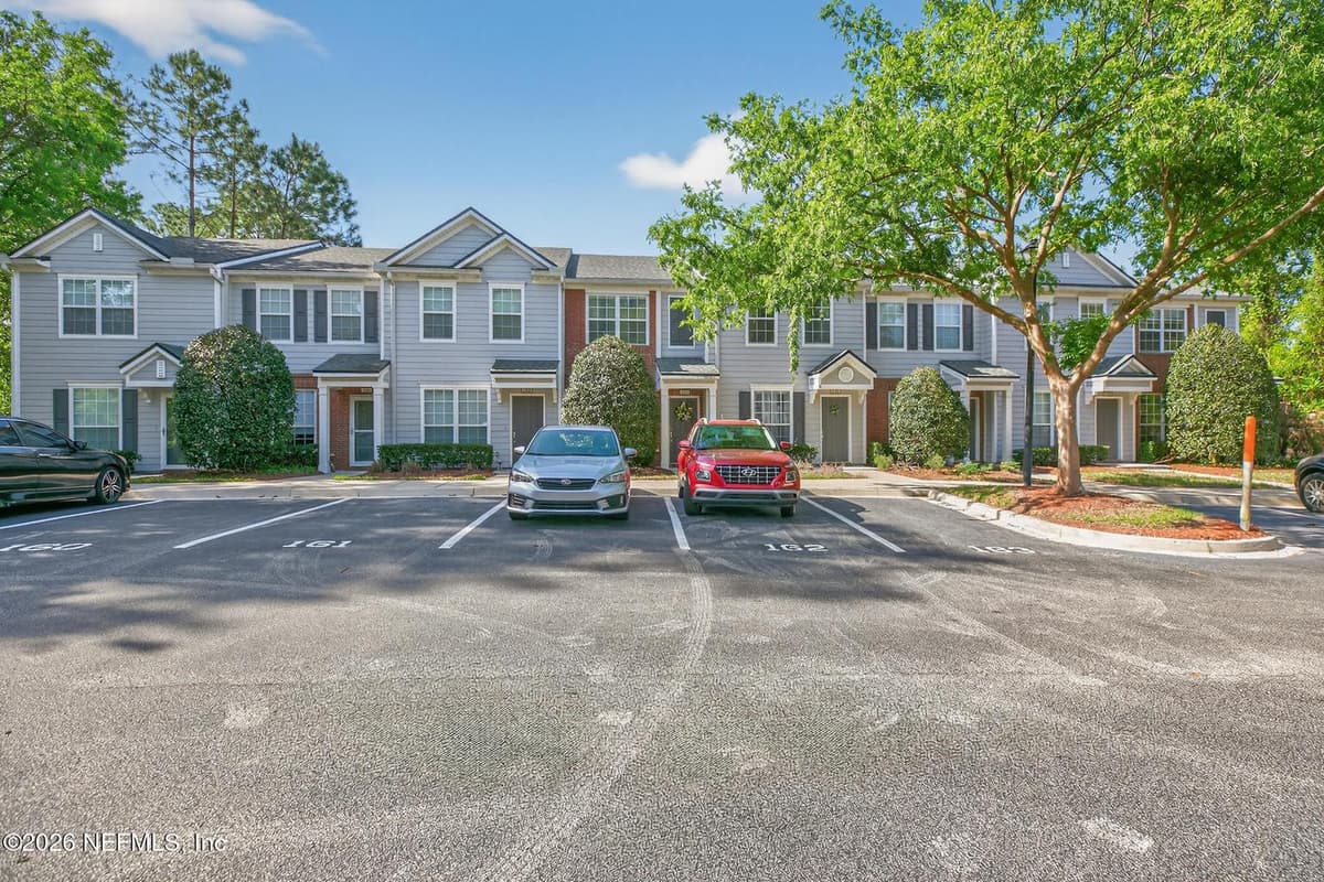 3592 PEBBLE PATH Lane, Jacksonville, FL 32224 2