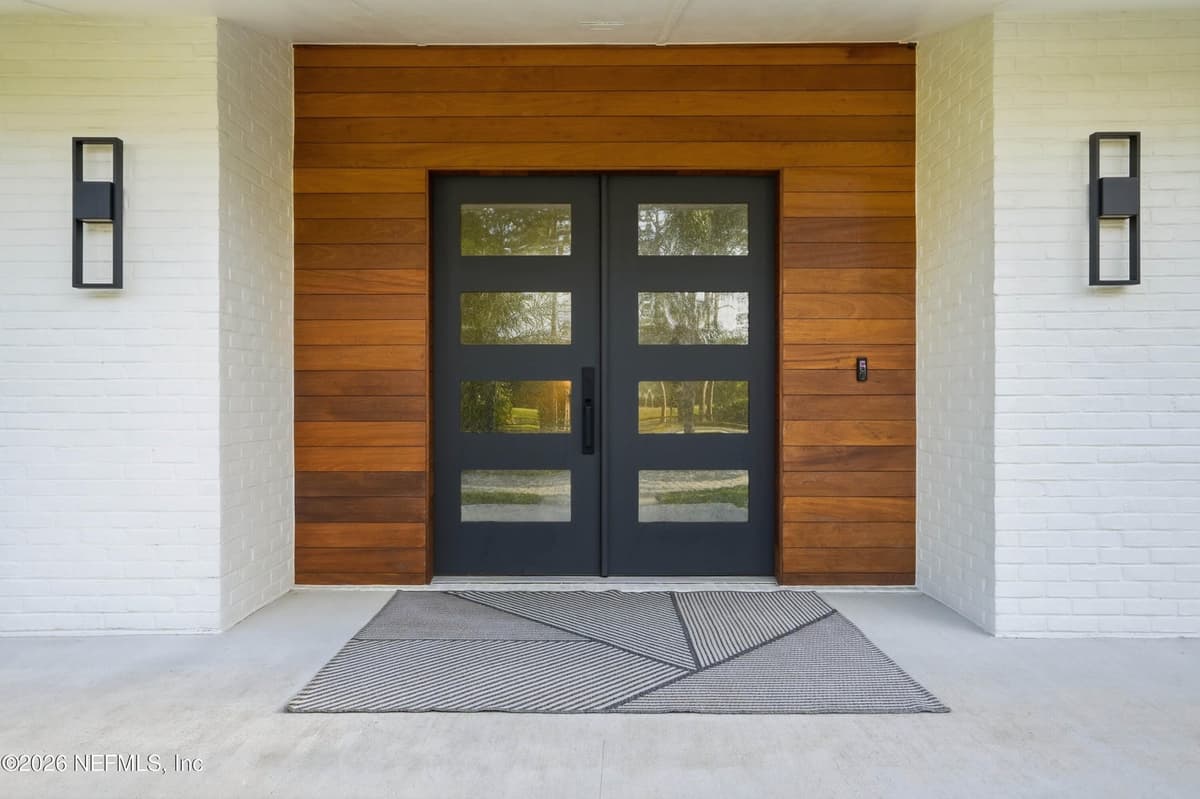 8228 HOLLYRIDGE Road, Jacksonville, FL 32256 3