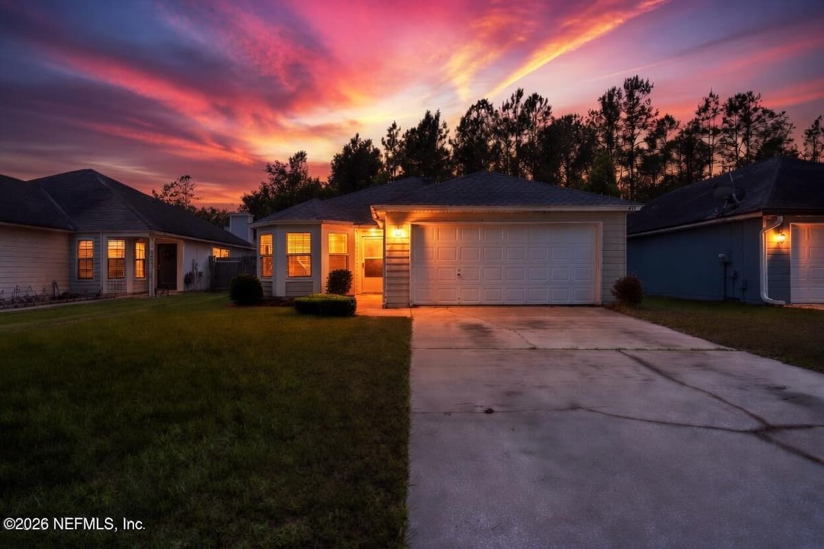 2005 HUNTERS TRACE Circle, Middleburg, FL 32068 2