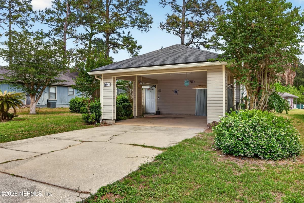 8849 VICTORIA LANDING Drive W, Jacksonville, FL 32208 2