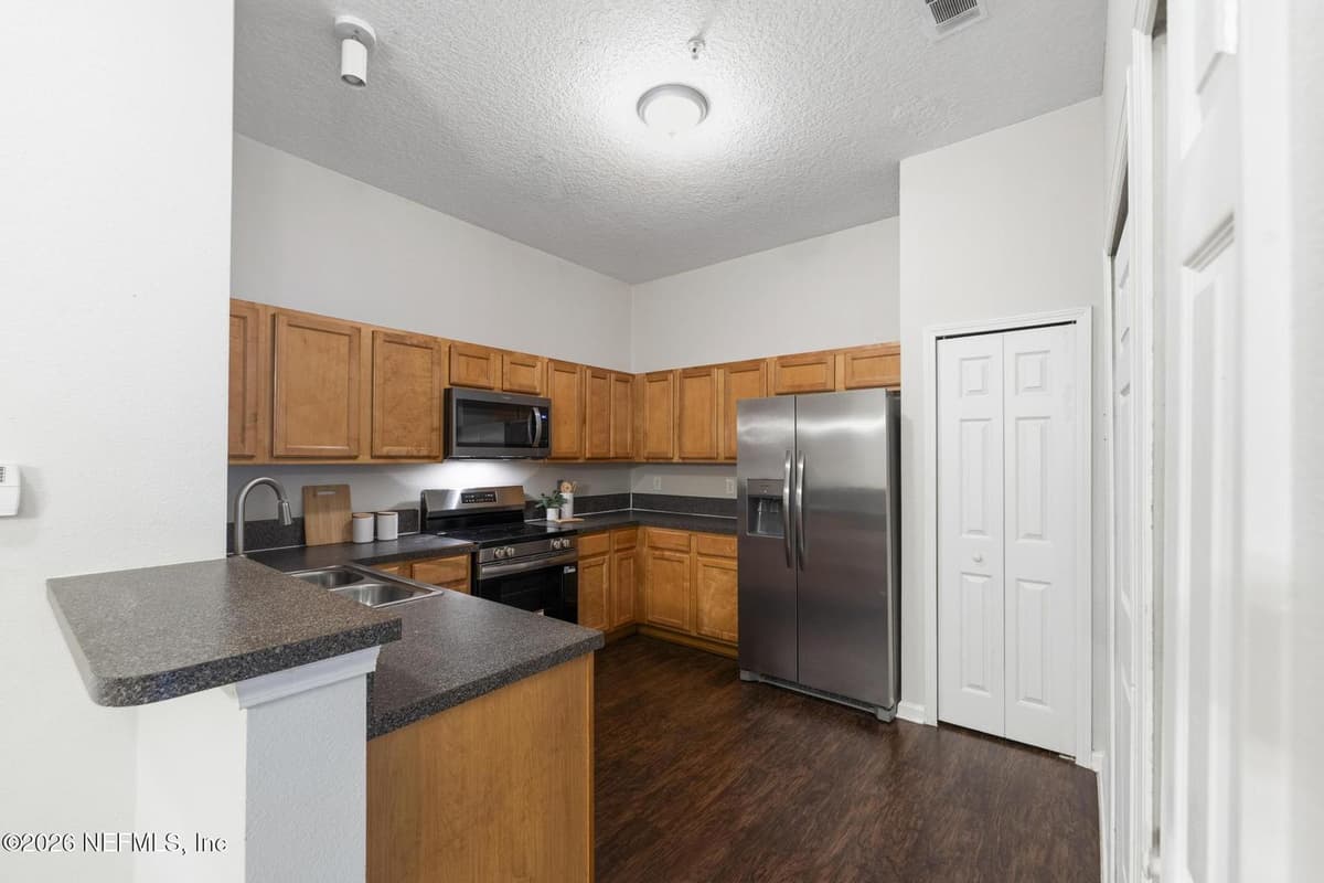 7920 MERRILL Road 102, Jacksonville, FL 32277 2