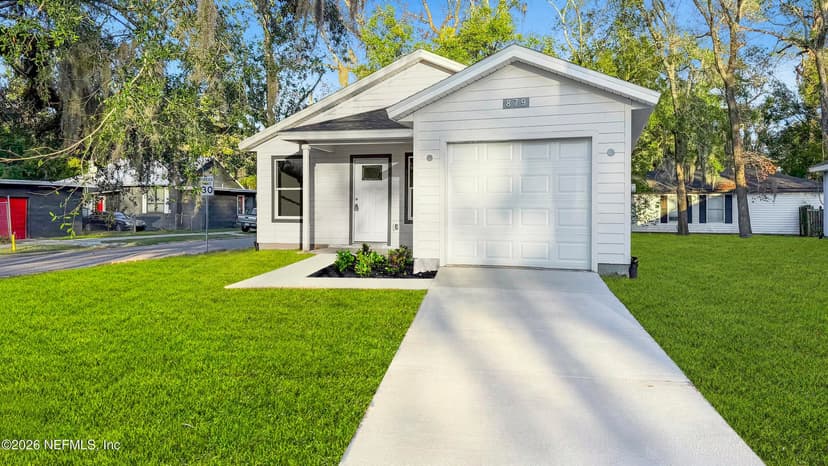 879 N MCDUFF Avenue, Jacksonville, FL 32209