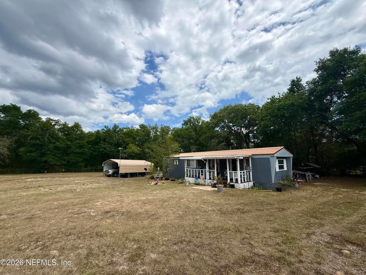 424 NEW JERSEY Avenue, Hawthorne, FL 32640 2