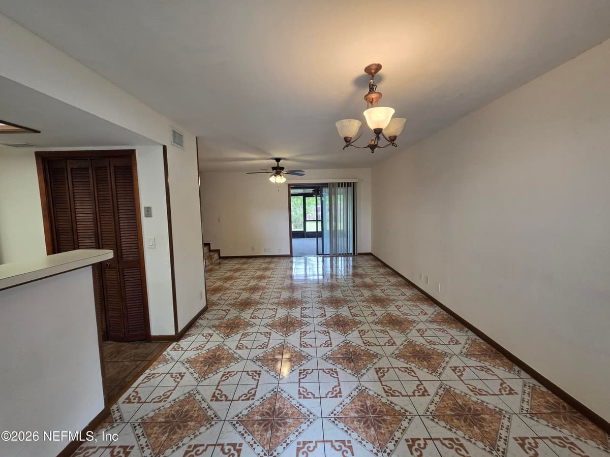 745 CENTURY 21 Drive, Jacksonville, FL 32216 3