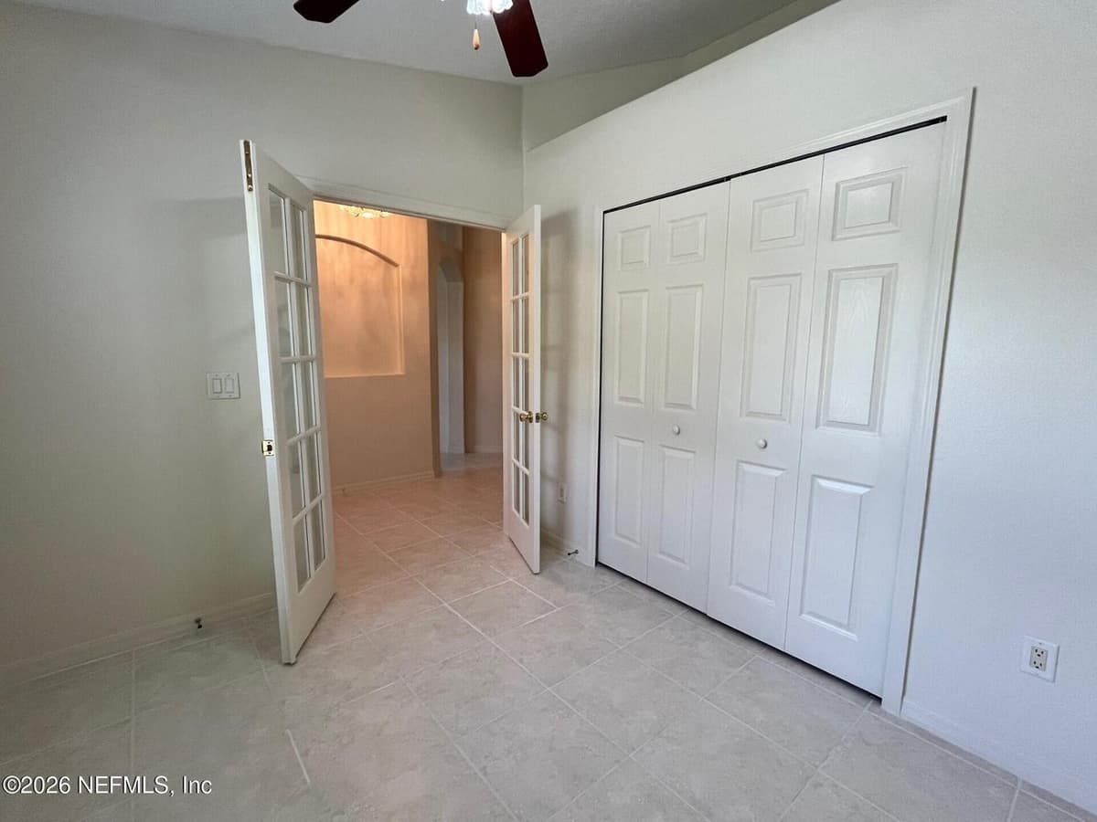 203 VILLAGE Drive, Welaka, FL 32193 3