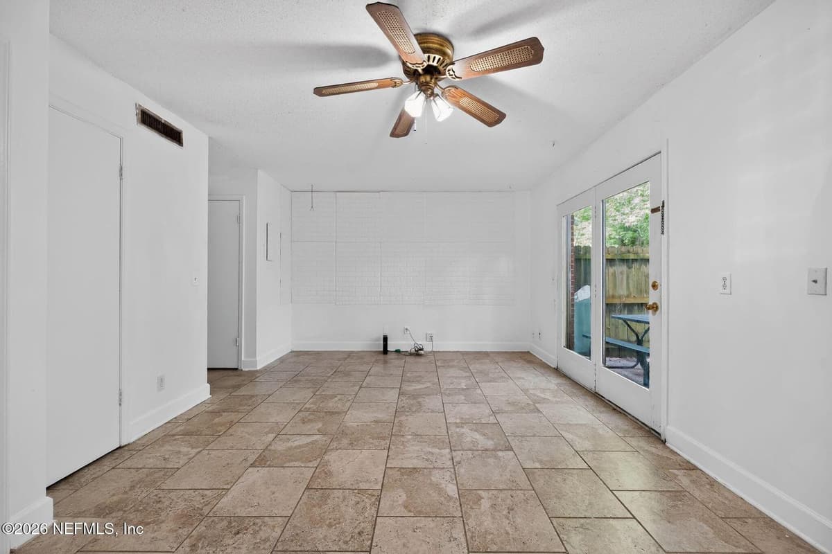 4801 WINDRUSH Lane A2A, Jacksonville, FL 32217 3