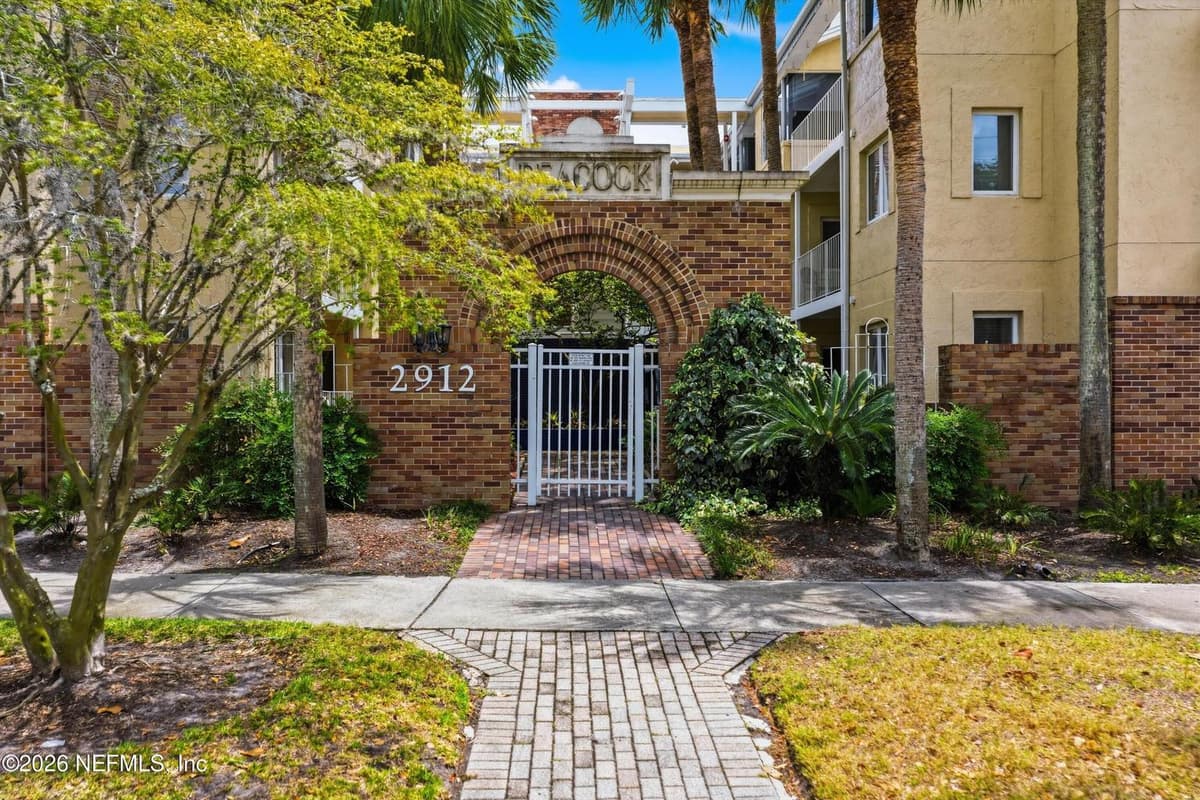 2912 ST JOHNS Avenue 17, Jacksonville, FL 32205 2