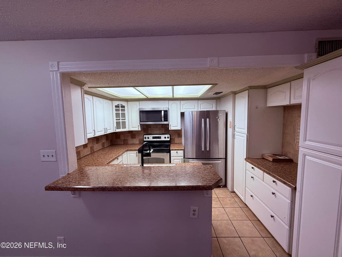 8323 CENTURY POINT Drive N, Jacksonville, FL 32216 3