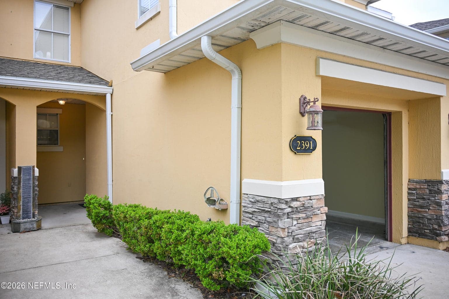 2391 WHITE SANDS Drive, Jacksonville, FL 32216