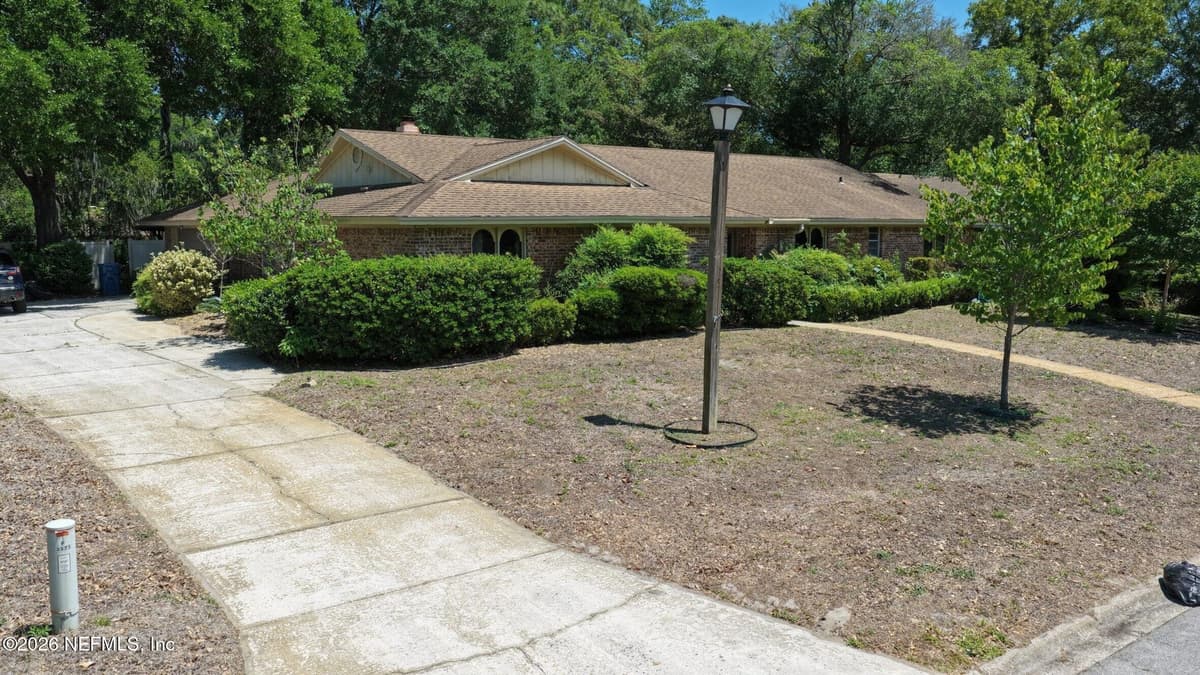 3371 DEBUSSY Road, Jacksonville, FL 32277 2