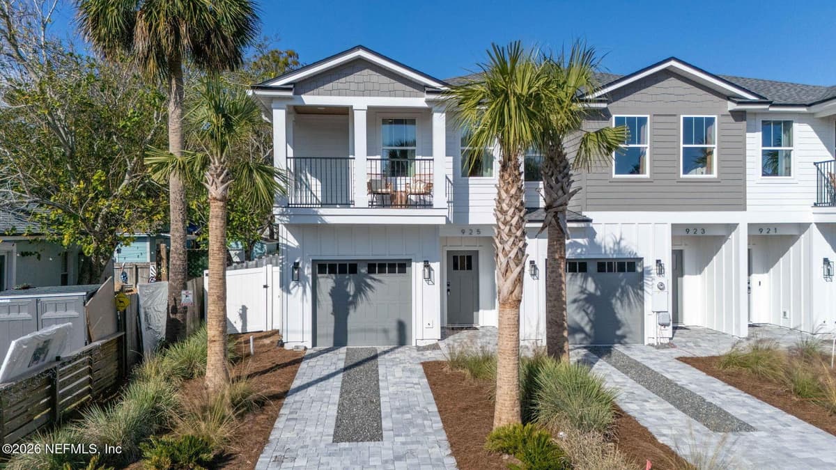 925 2ND Avenue S, Jacksonville Beach, FL 32250 3