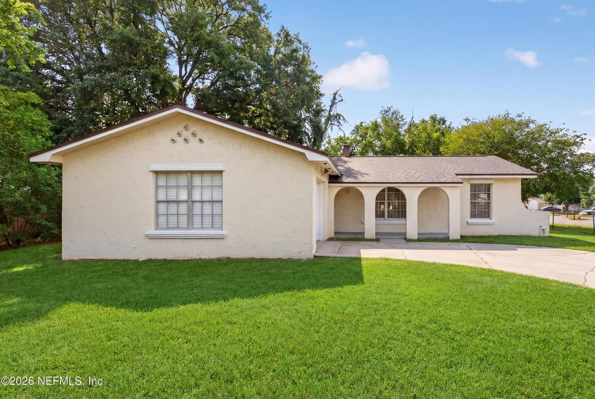 8046 TRIUMPH Lane S, Jacksonville, FL 32244 3