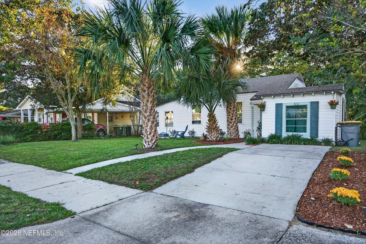 2712 CHERRYWOOD Road, Jacksonville, FL 32210 3