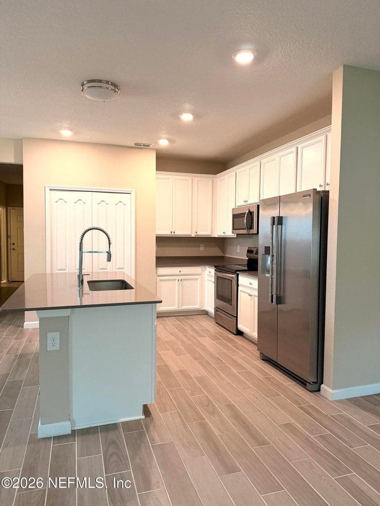 1687 POTTSBURG POINT Drive, Jacksonville, FL 32207 2