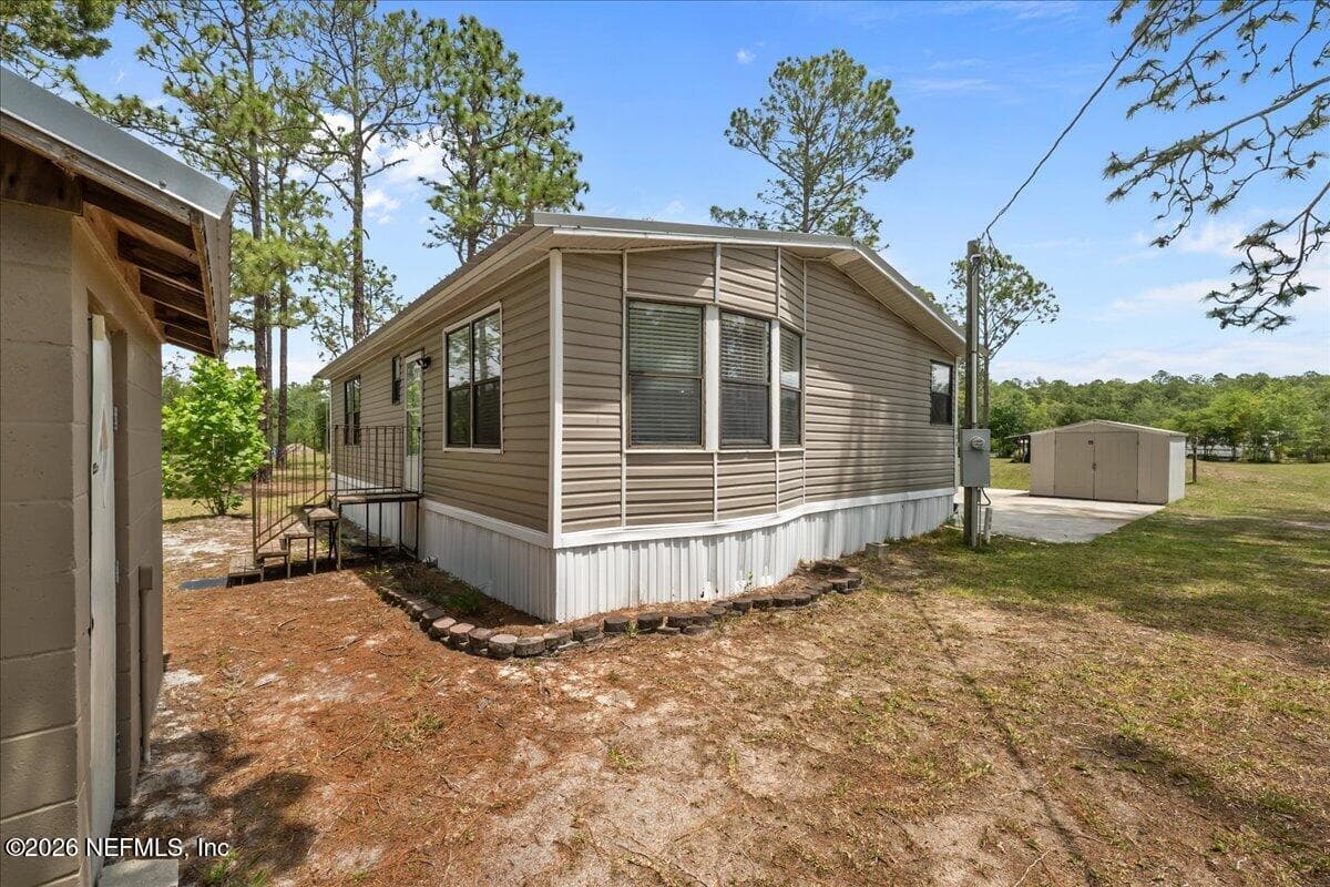 100 VIVIAN Drive, Palatka, FL 32177, Palatka, FL - photo 3