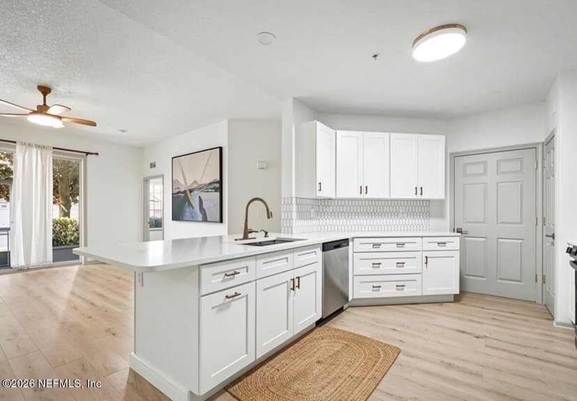 785 OAKLEAF PLANTATION Parkway 914, Orange Park, FL 32065