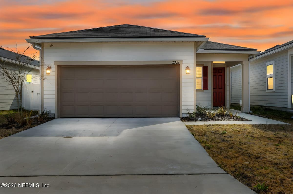 8224 CEDAR RUN Lane, Jacksonville, FL 32220, Jacksonville, FL - photo 2