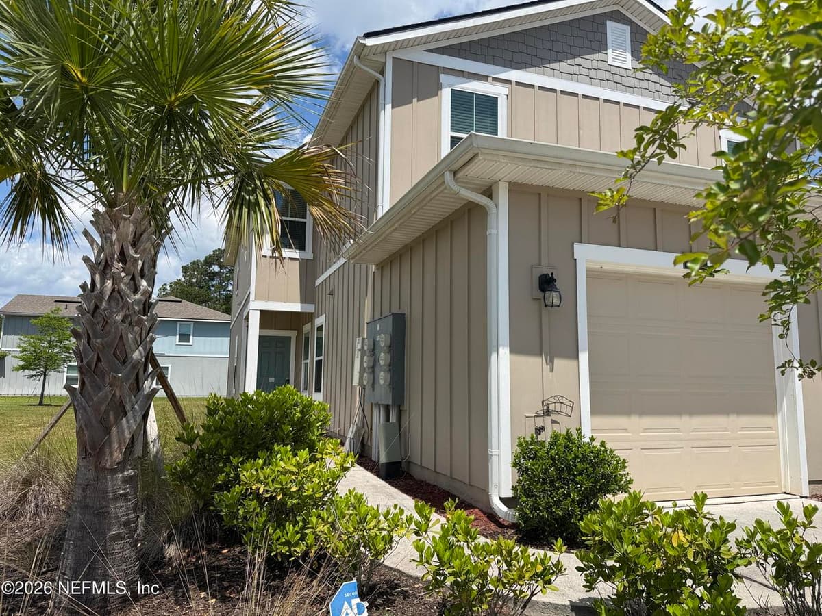 878 CAPITOL Parkway, Jacksonville, FL 32218, Jacksonville, FL - photo 3