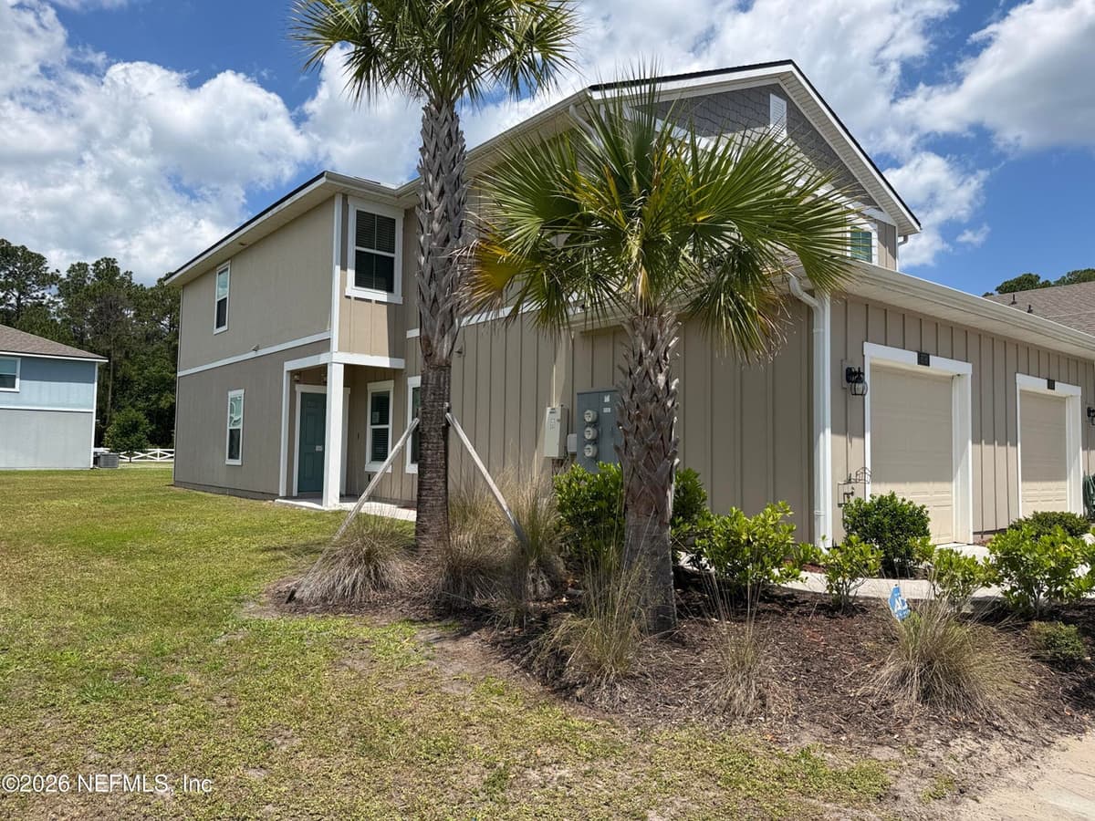 878 CAPITOL Parkway, Jacksonville, FL 32218, Jacksonville, FL - photo 2
