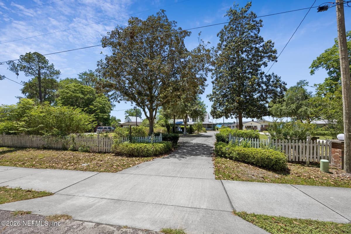 7430 SW COUNTY ROAD 18, Hampton, FL 32044, Hampton, FL - photo 2