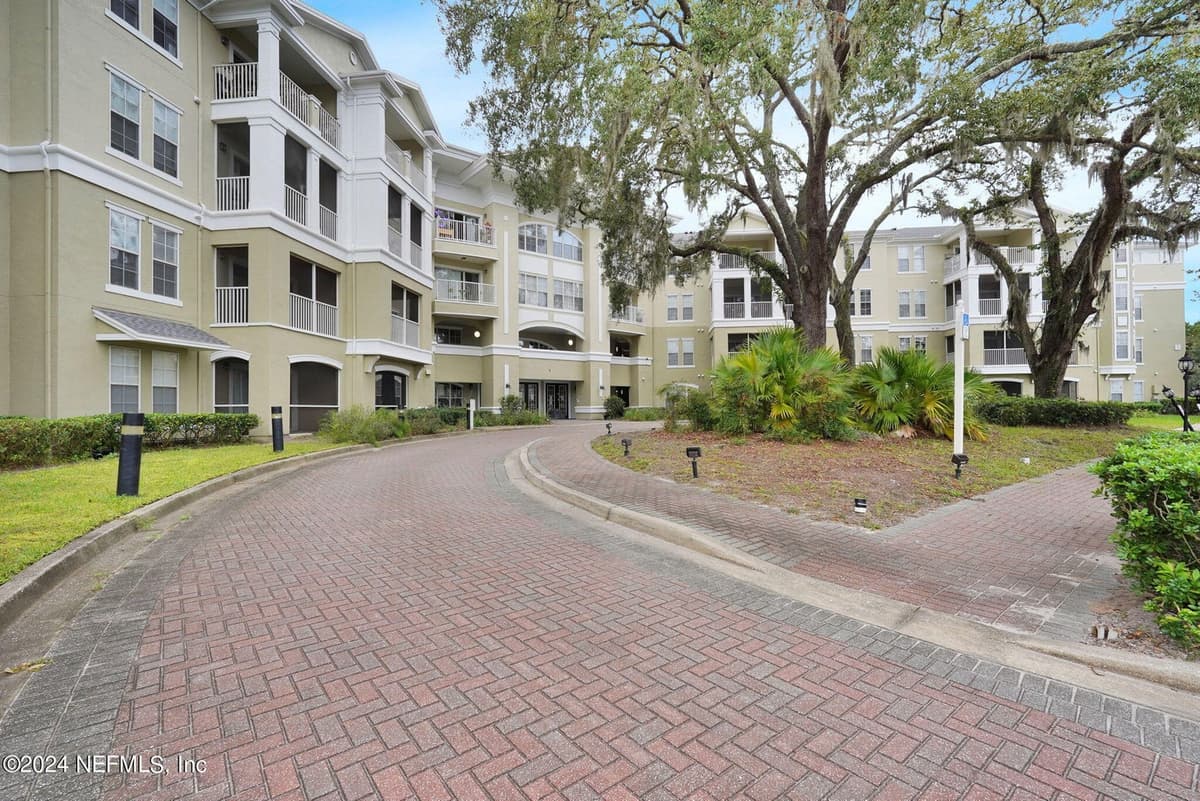 8290 GATE Parkway W 132, Jacksonville, FL 32216, Jacksonville, FL - photo 2