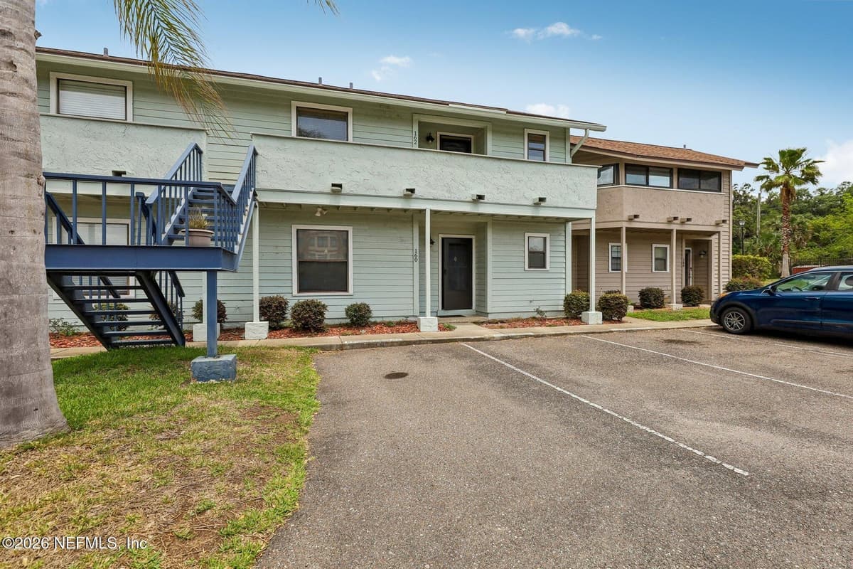 162 GOVERNOR Street 206, Green Cove Springs, FL 32043, Green Cove Springs, FL - photo 2