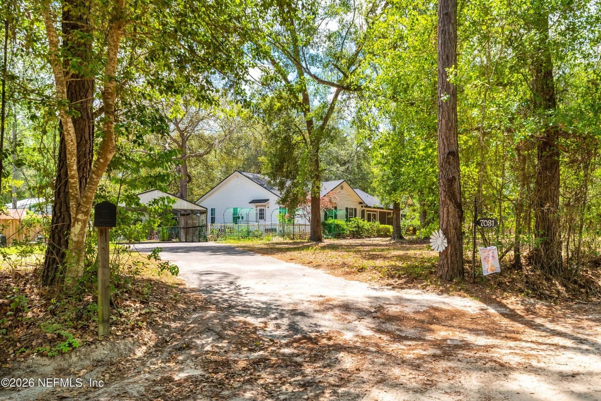 7031 OAKRIDGE Loop, Glen St. Mary, FL 32040, Glen St. Mary, FL - photo 2