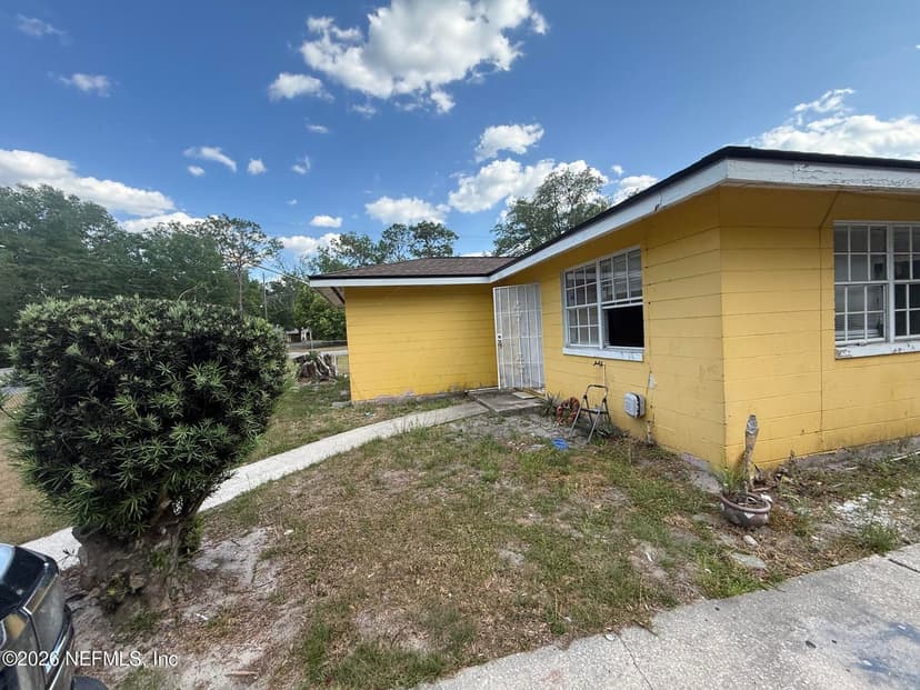 9504 WAYNESBORO Avenue, Jacksonville, FL 32208