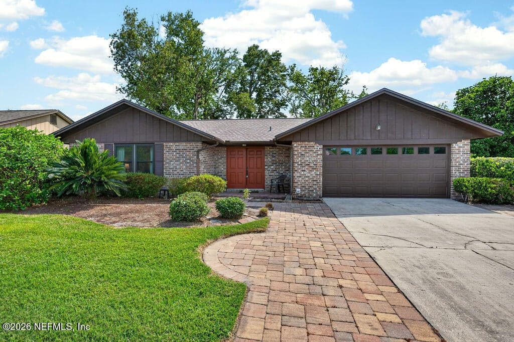 584 ARTHUR MIDDLETON Circle, Orange Park, FL 32073, Orange Park, FL - photo 2