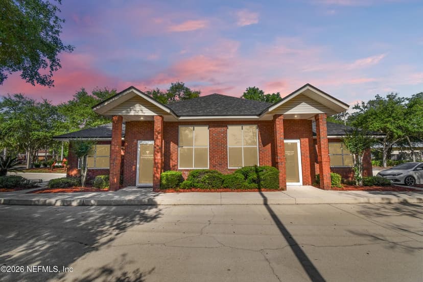 1555 KINGSLEY Avenue 101/2, Orange Park, FL 32073