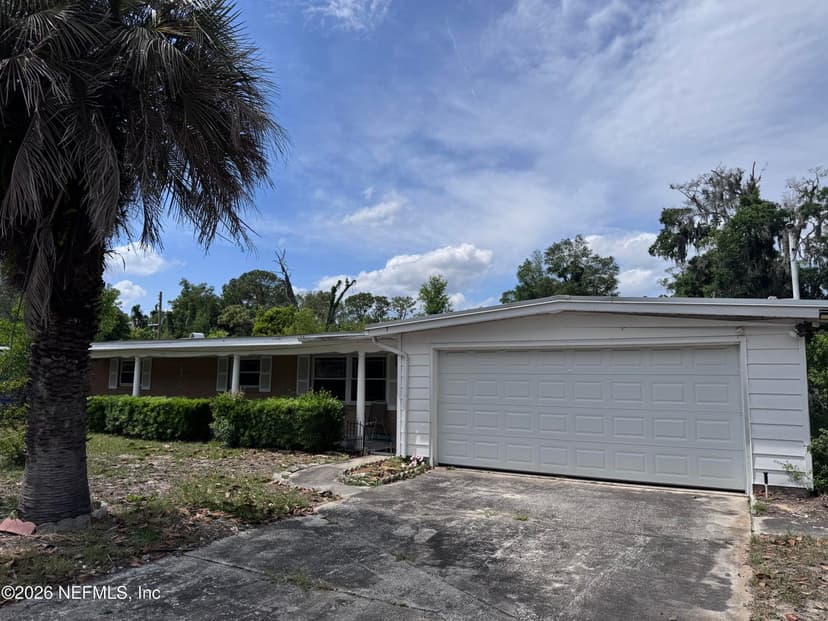 5527 MAXINE Drive, Jacksonville, FL 32277