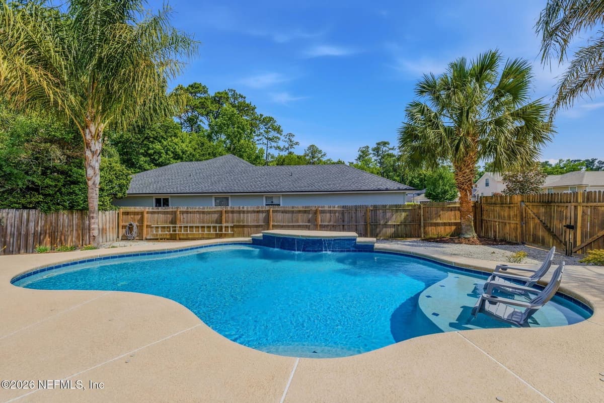 811 HICKORY KNOLLS Drive, Green Cove Springs, FL 32043, Green Cove Springs, FL - photo 2