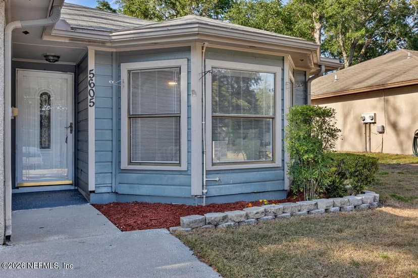 5605 PINEBAY Circle N, Jacksonville, FL 32244