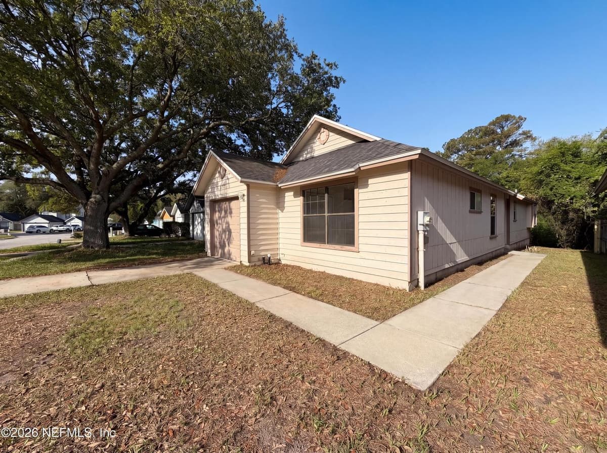 2512 TOWNSQUARE Drive, Jacksonville, FL 32216, Jacksonville, FL - photo 2