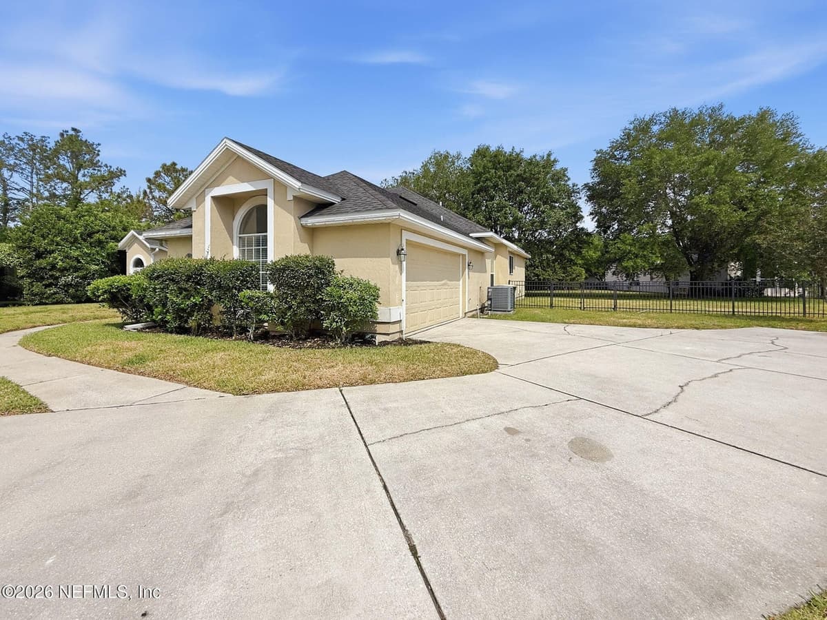 10973 HICKORY TRACE Lane, Jacksonville, FL 32256, Jacksonville, FL - photo 3