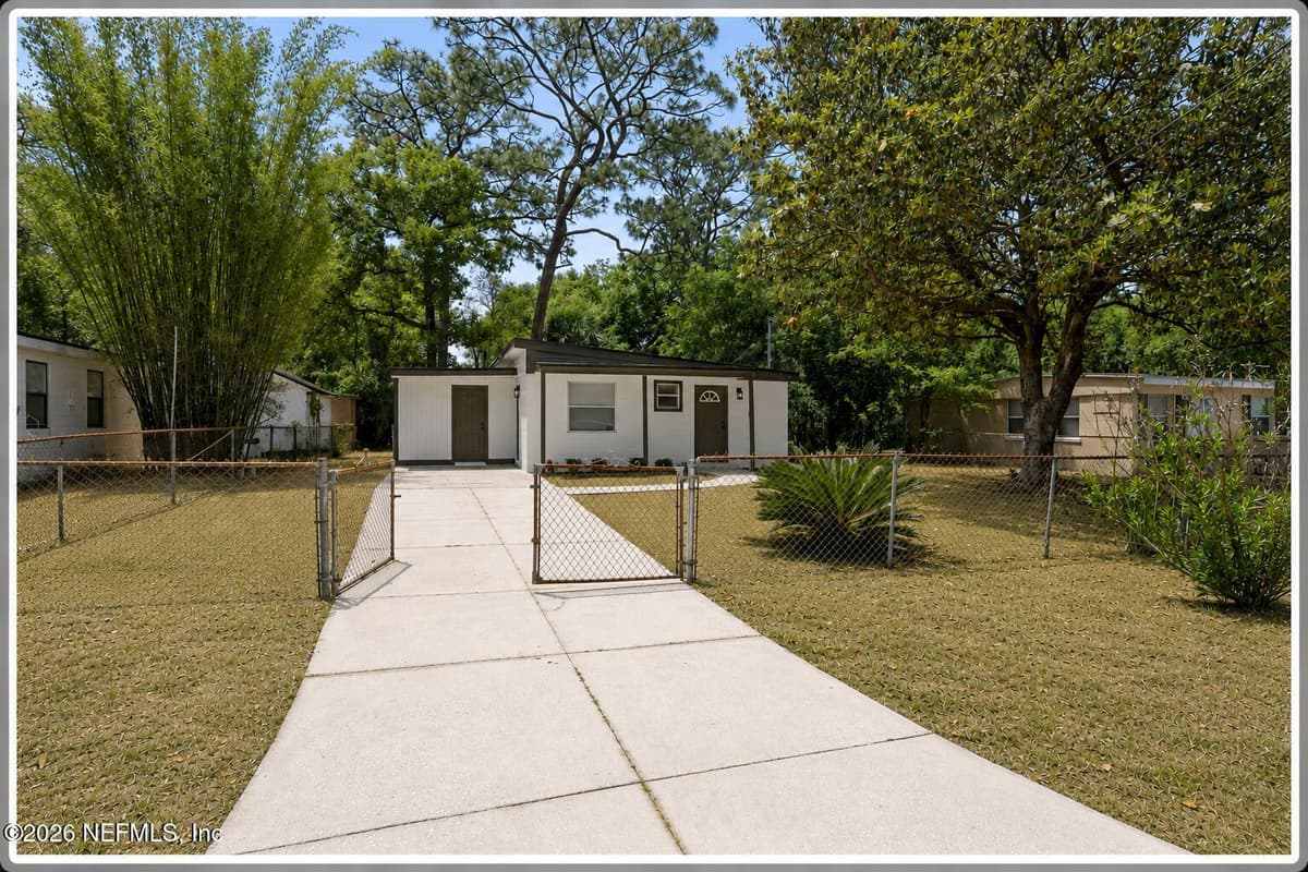 10471 KEUKA Drive, Jacksonville, FL 32218, Jacksonville, FL - photo 2