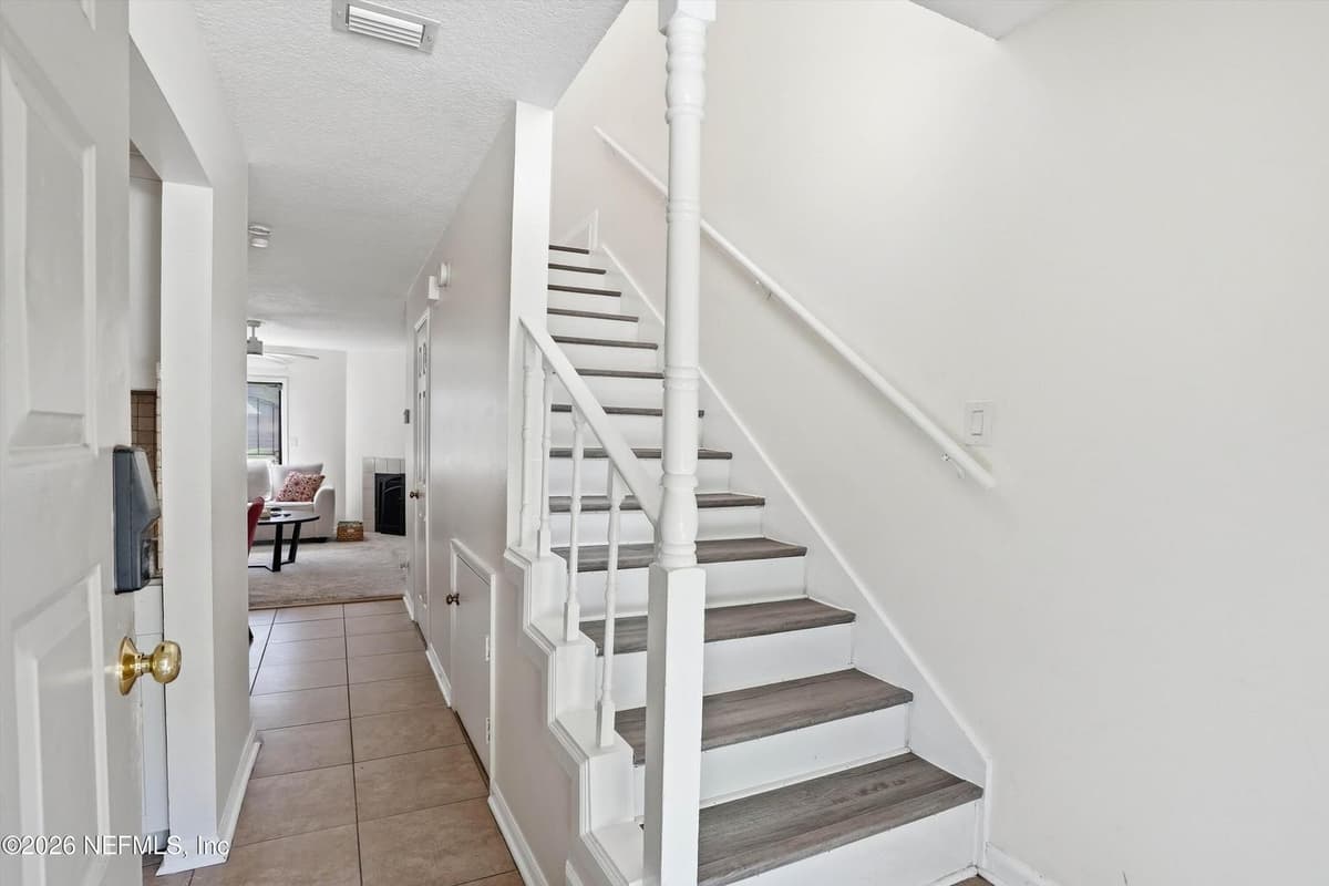 7701 BAYMEADOWS Circle W 1077, Jacksonville, FL 32256, Jacksonville, FL - photo 2