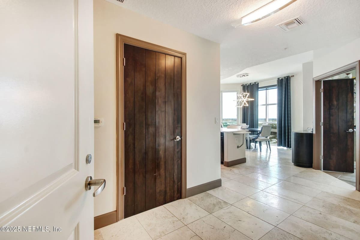 1431 RIVERPLACE Boulevard 1710, Jacksonville, FL 32207, Jacksonville, FL - photo 2
