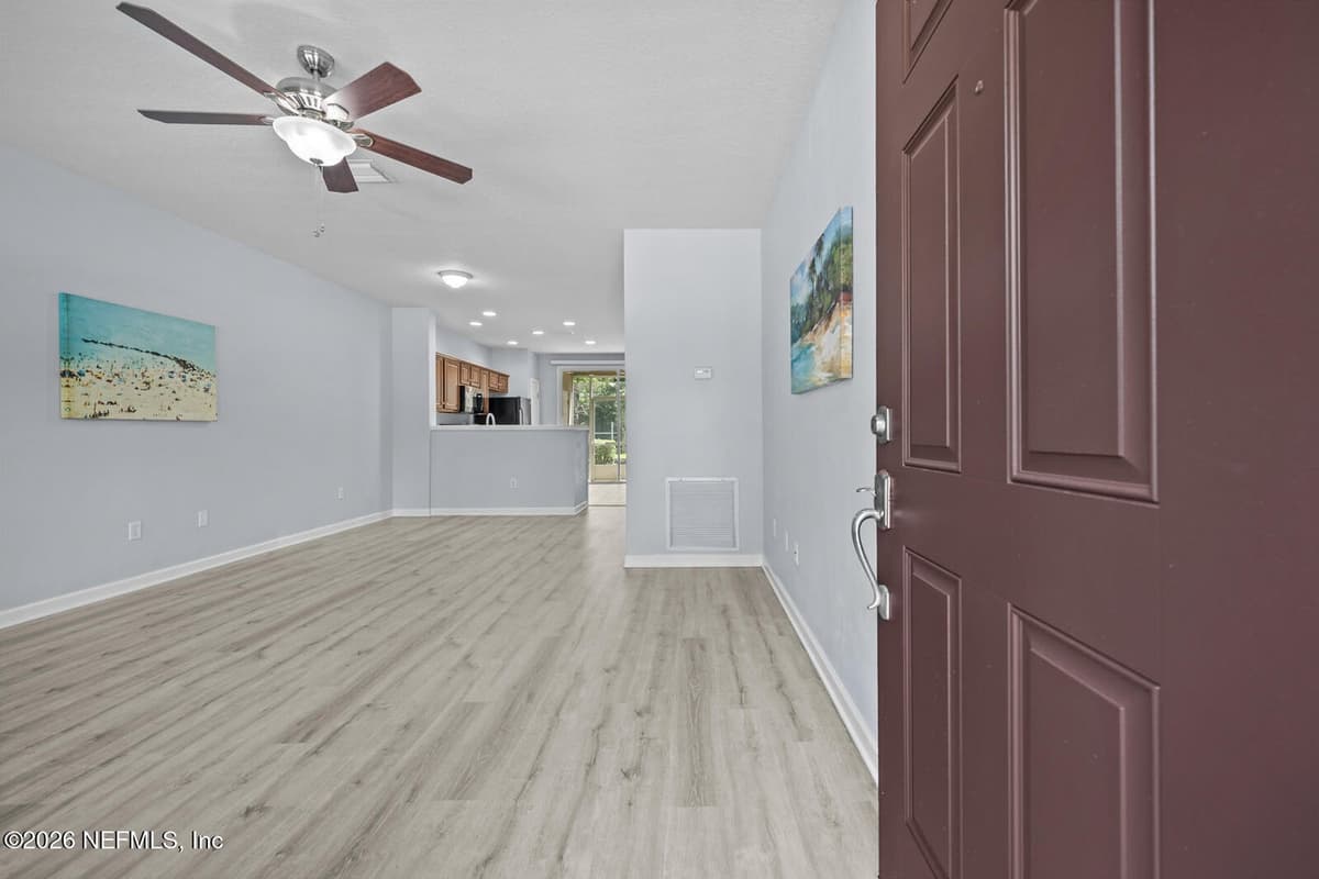 8077 SUMMERSIDE Circle, Jacksonville, FL 32256, Jacksonville, FL - photo 3