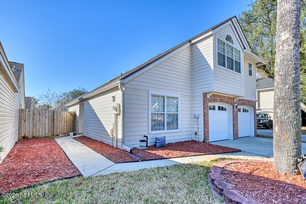 7728 LYNCHBURG Court W, Jacksonville, FL 32277, Jacksonville, FL - photo 2