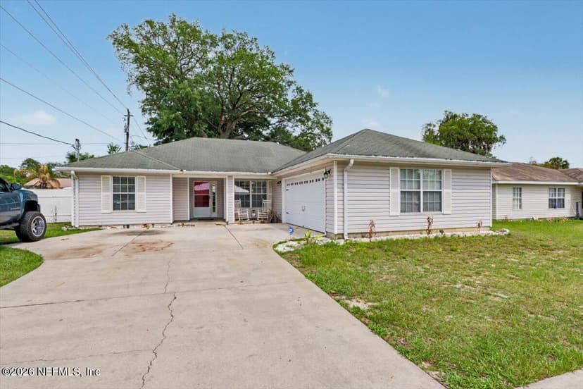 237 MANGO Drive, Palatka, FL 32177