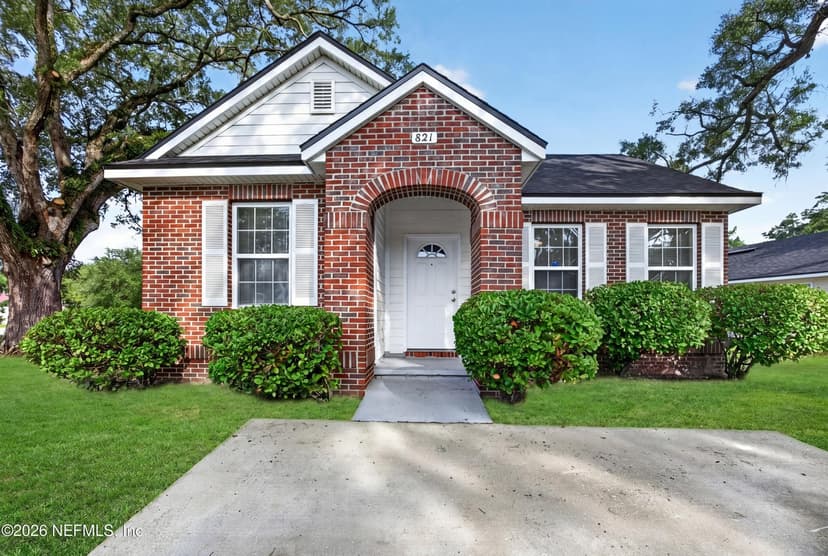 821 OAK ARBOR Circle, Jacksonville, FL 32206