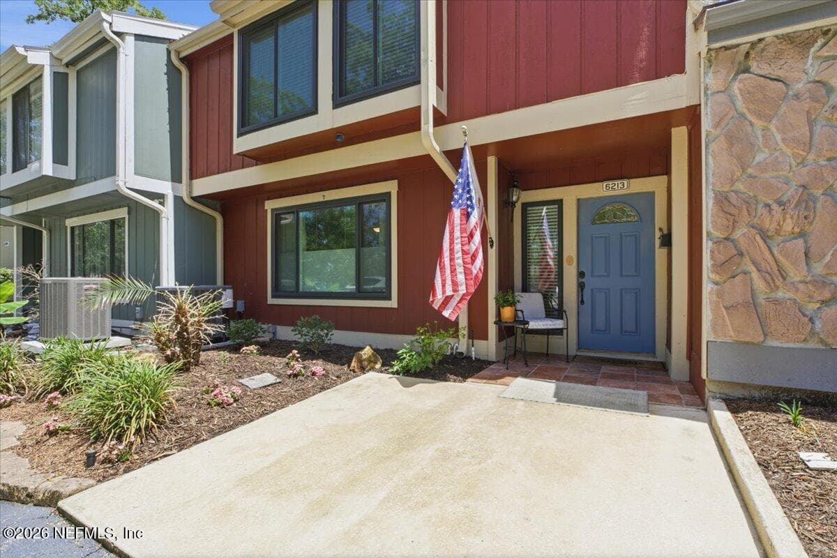 6213 LAKE LUGANO Drive 6213, Jacksonville, FL 32256, Jacksonville, FL - photo 1
