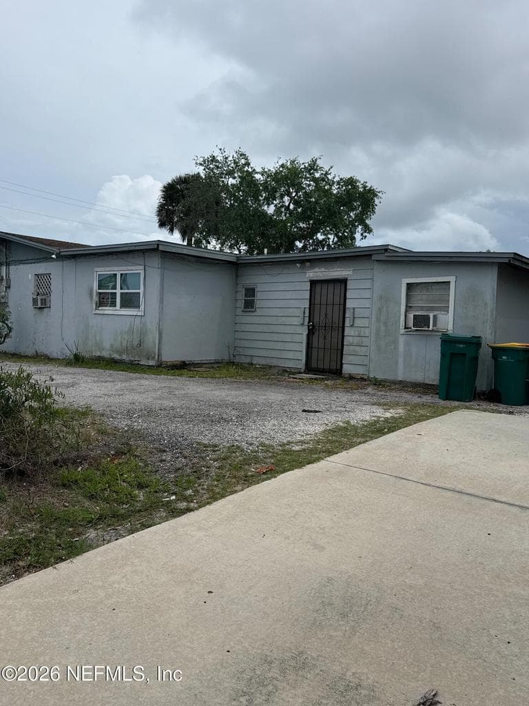 1750 BUNCHE Street, Melbourne, FL 32935