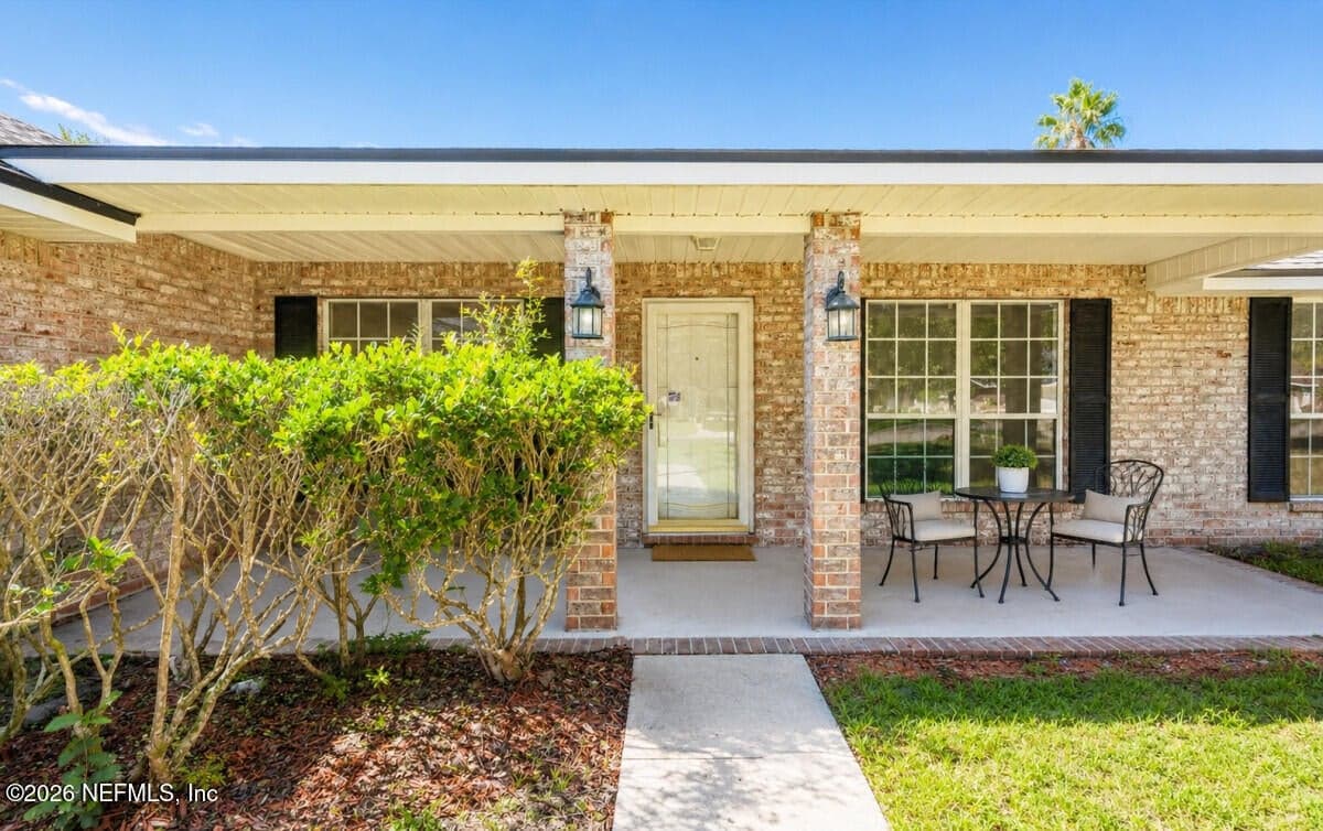 1254 MCGIRTS CREEK Drive E, Jacksonville, FL 32221, Jacksonville, FL - photo 2